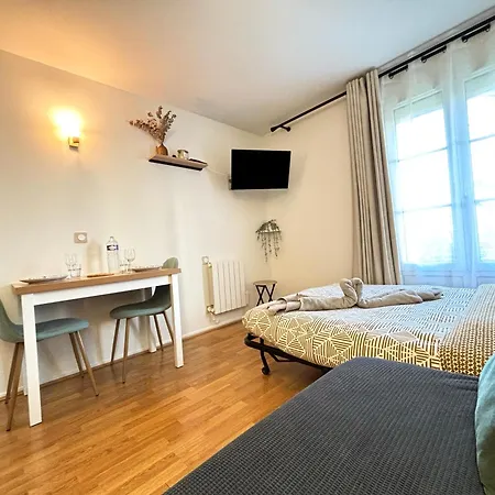 Botanique 10min Gare 2min Paris 30min بوسي سان جورْج